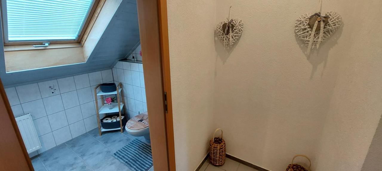 Grosse Tolle 4 Zimmer Ferienwohnung Im Herzen Des Odenwaldes Moerlenbach Exterior photo